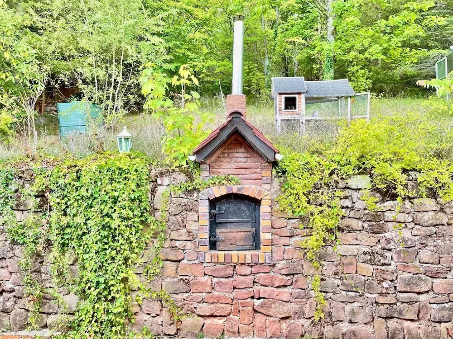 Charming Holiday Home With Garden