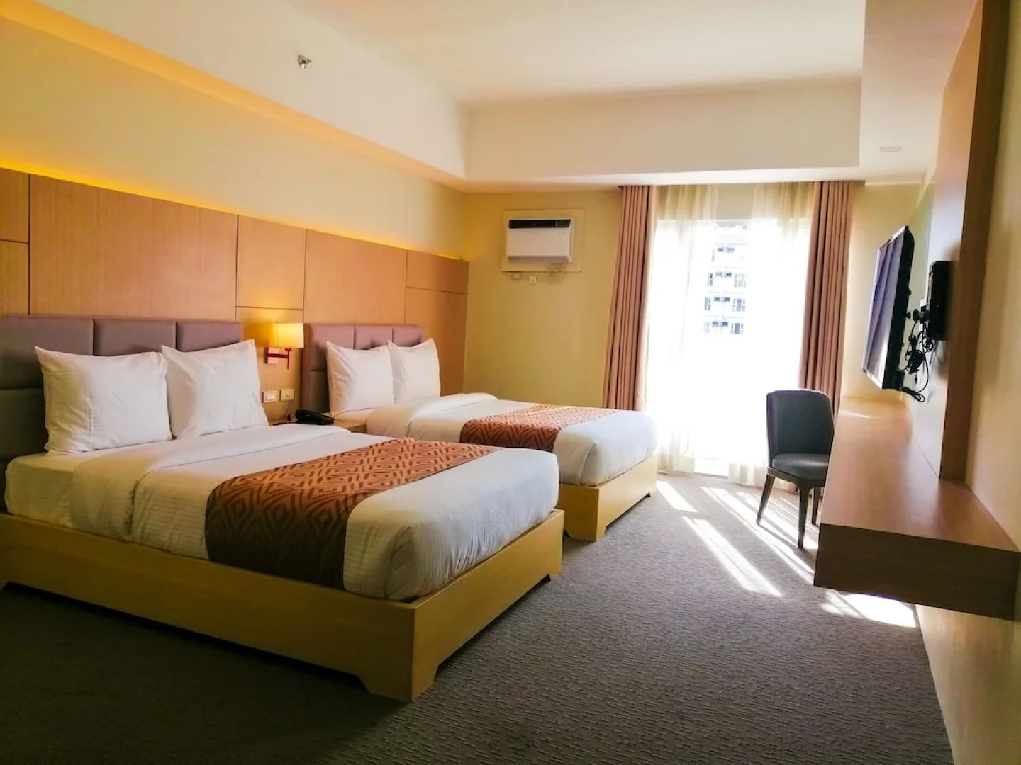 Sotogrande Neopolitan Hotel