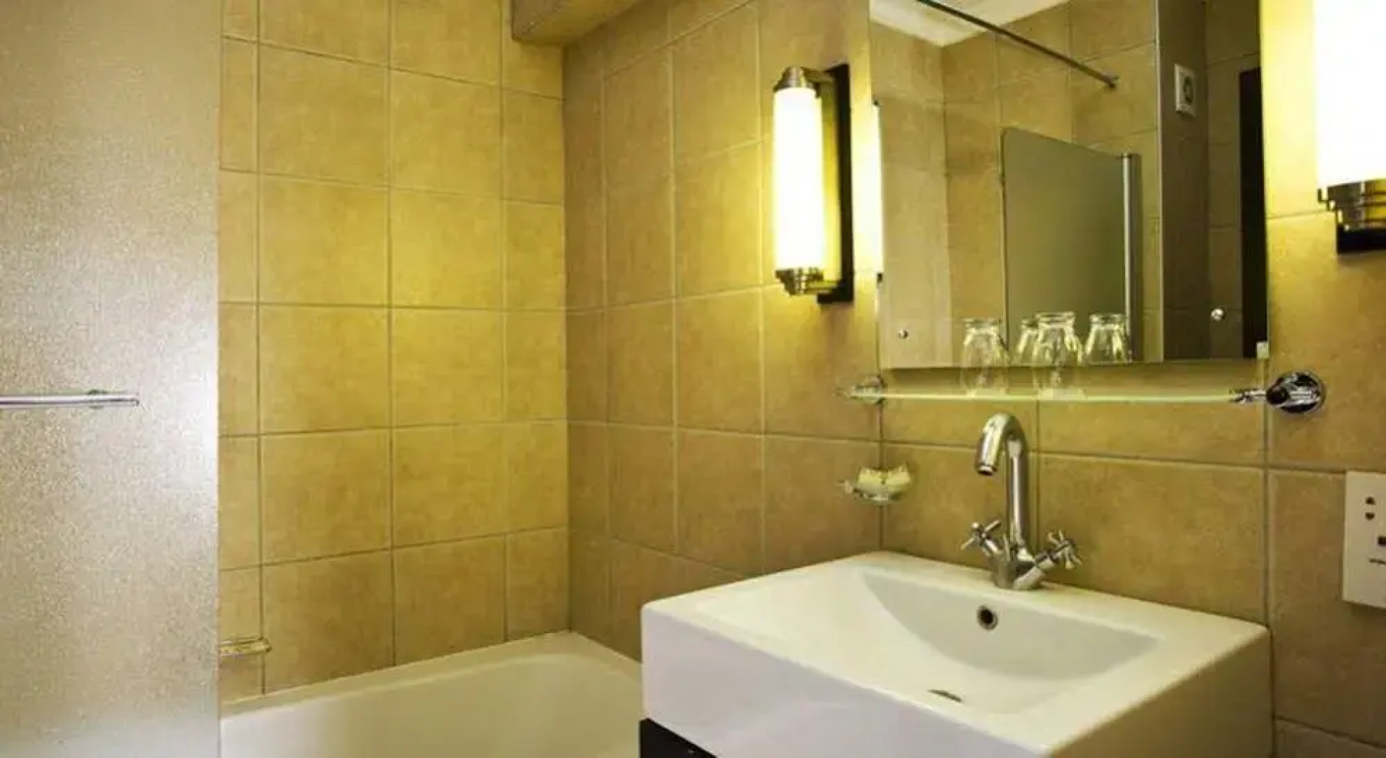 Safari Hotel Windhoek