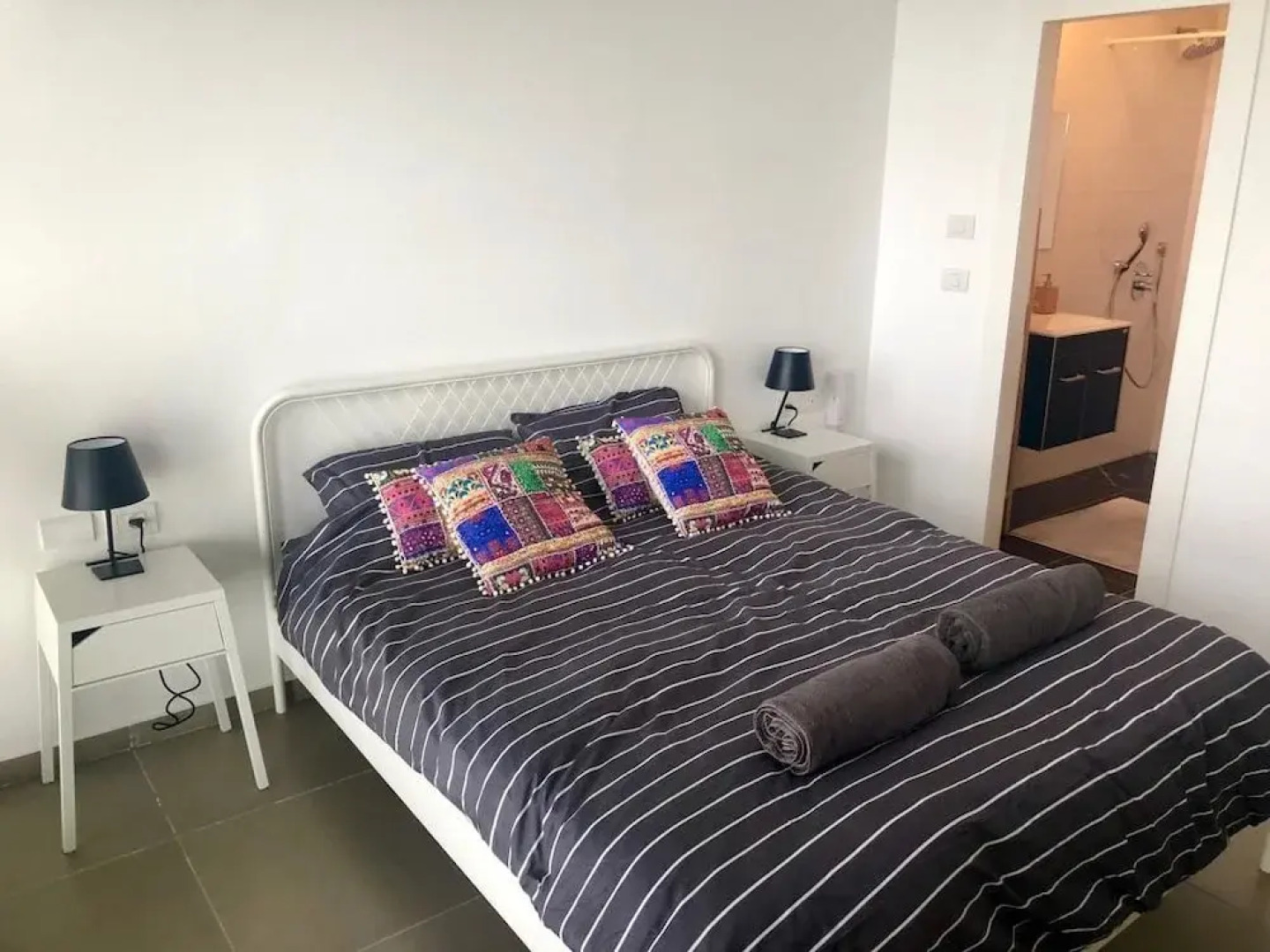 Luxury Apartment Best Location Beach View