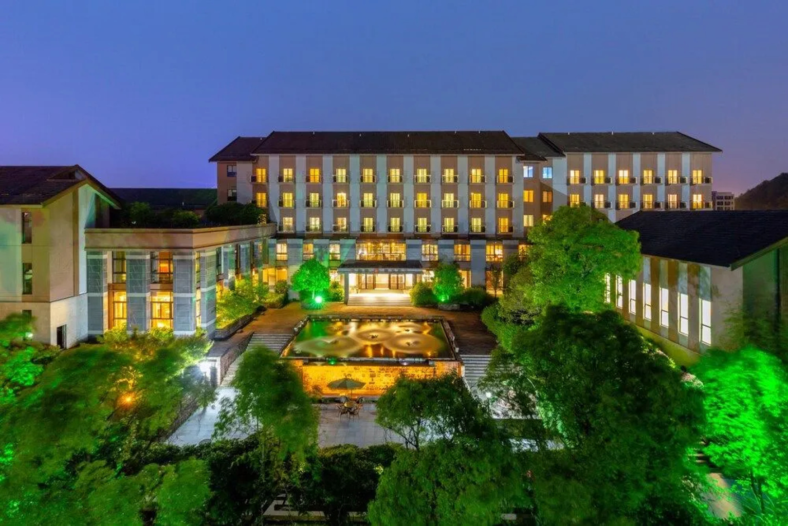 Hejing Zemeixuan Boutique Hotel