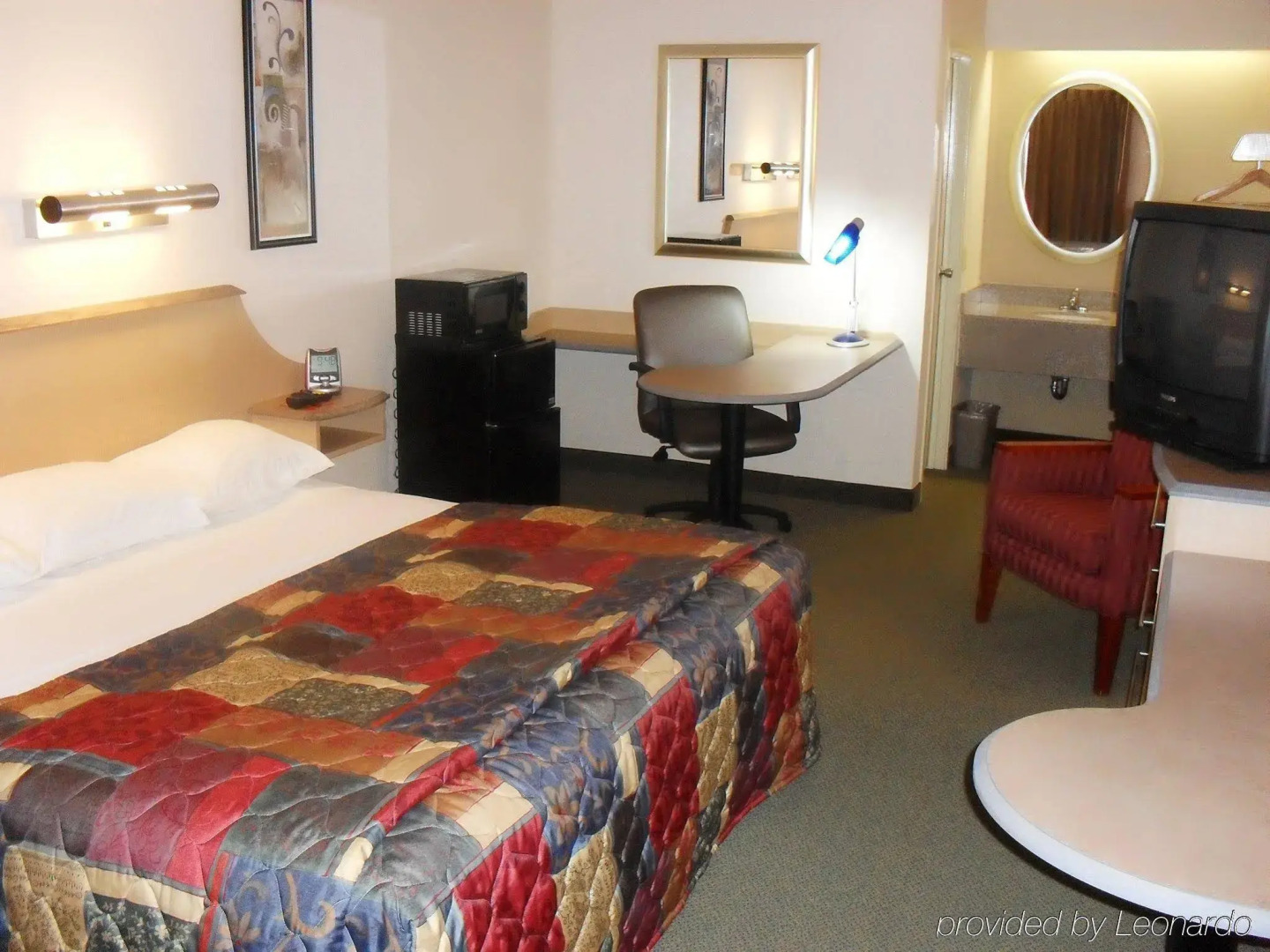 Red Roof Inn Cincinnati East - Beechmont