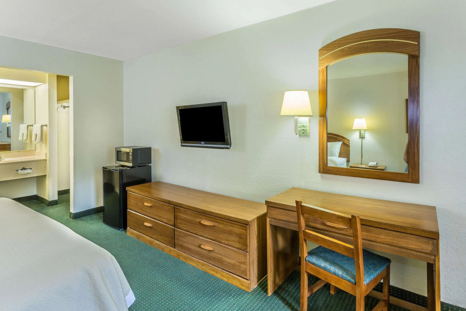 Days Inn by Wyndham Lake Park/Valdosta