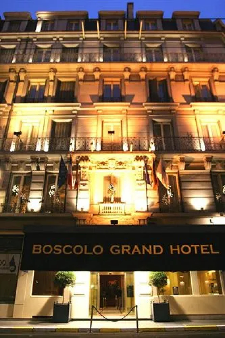 B4 Lyon Grand