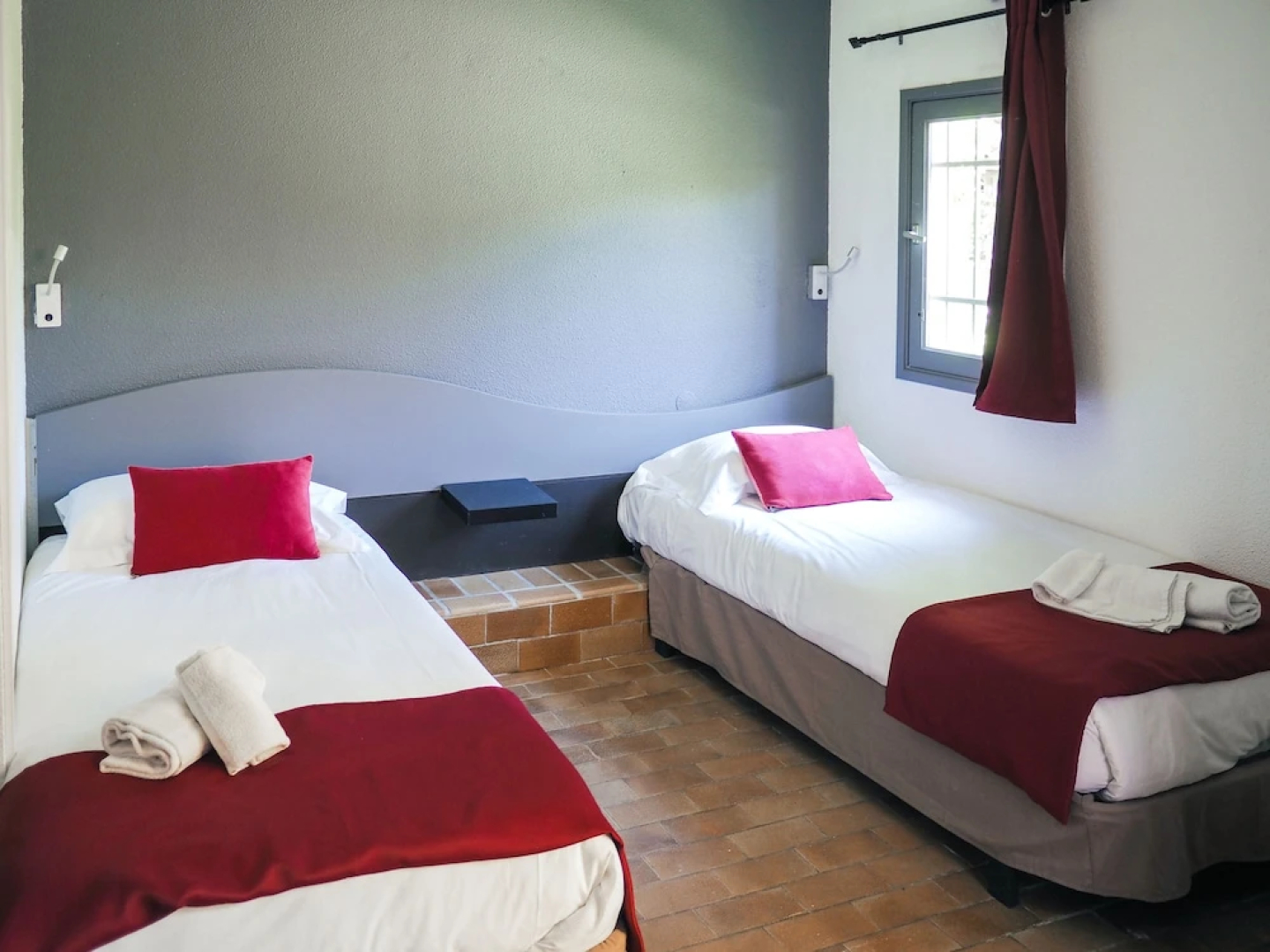 Marina Hotel Club