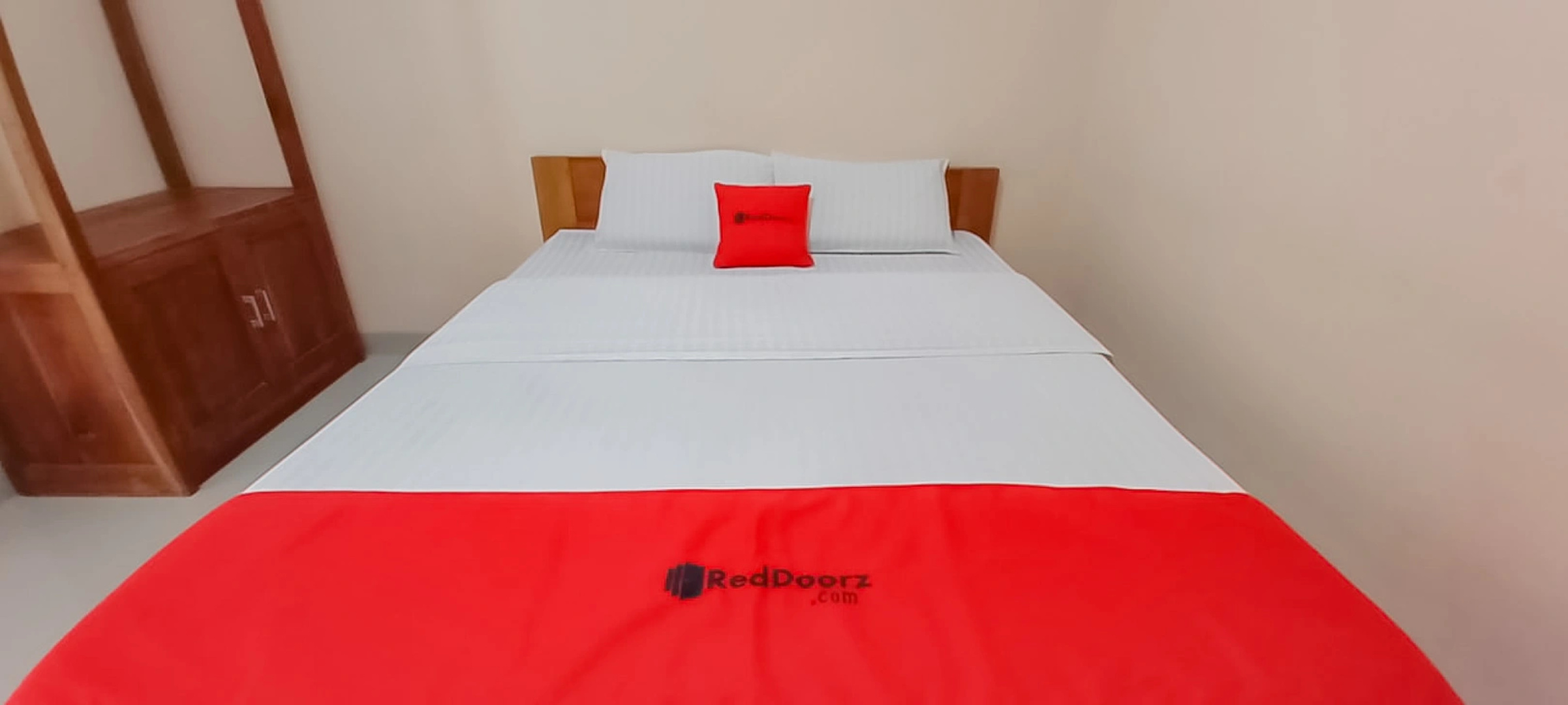 RedDoorz Syariah near Tugu Lampu Gentur Cianjur