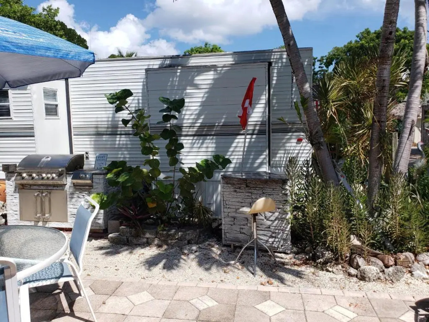 Tiny House RV, Kayak