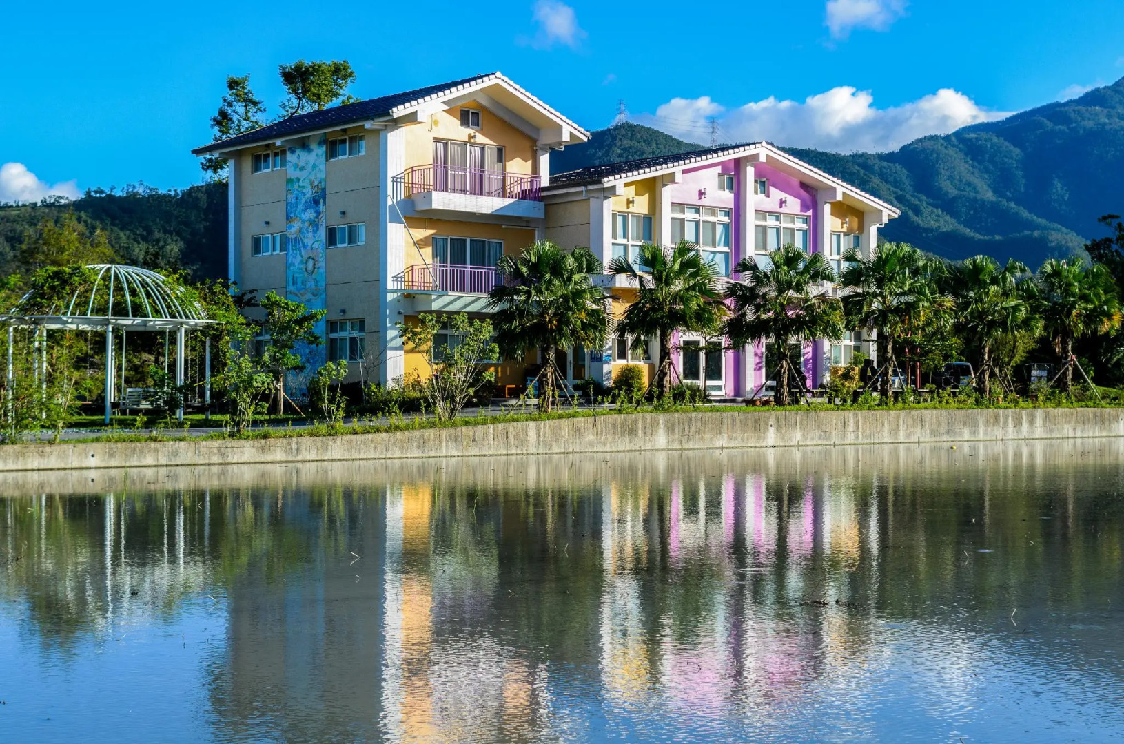 Barefoot and Breakfast