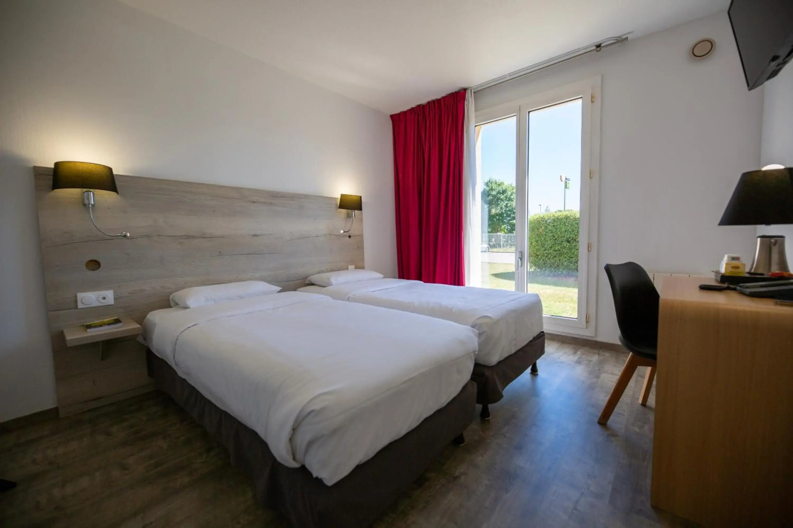 Hostellerie Saint Vincent Beauvais Aéroport