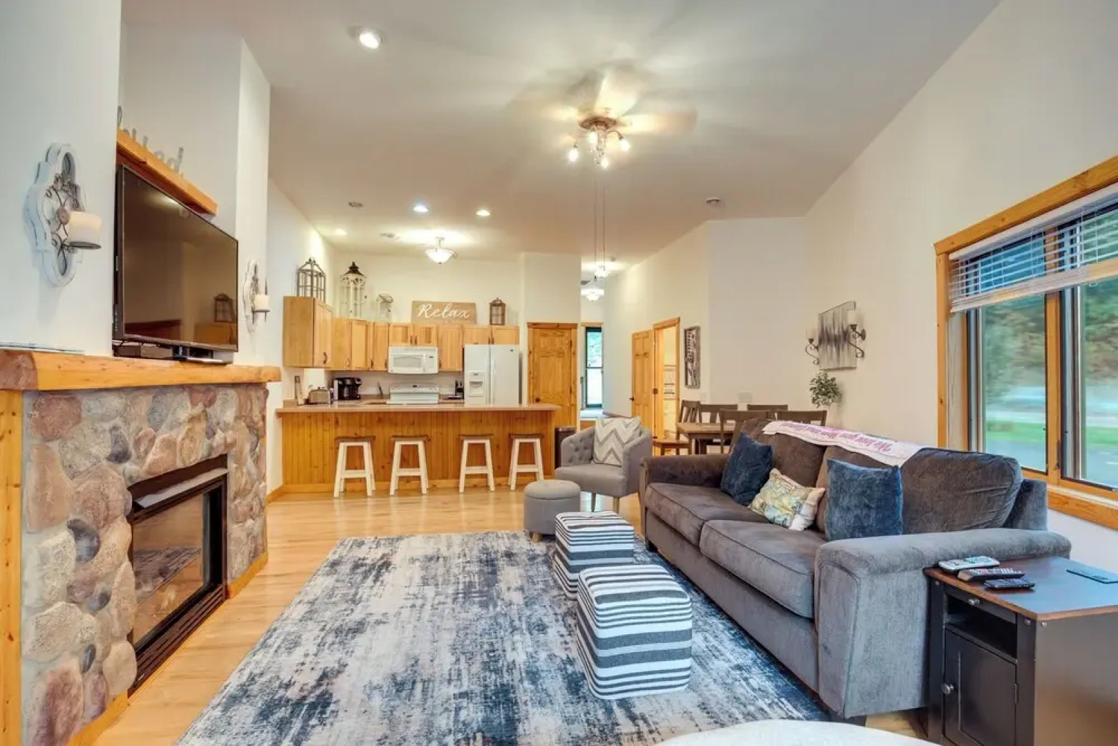 Lake Minocqua Condo w/ Shared Fire Pit!