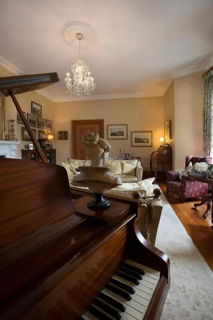 Down Yonder Boutique B&B