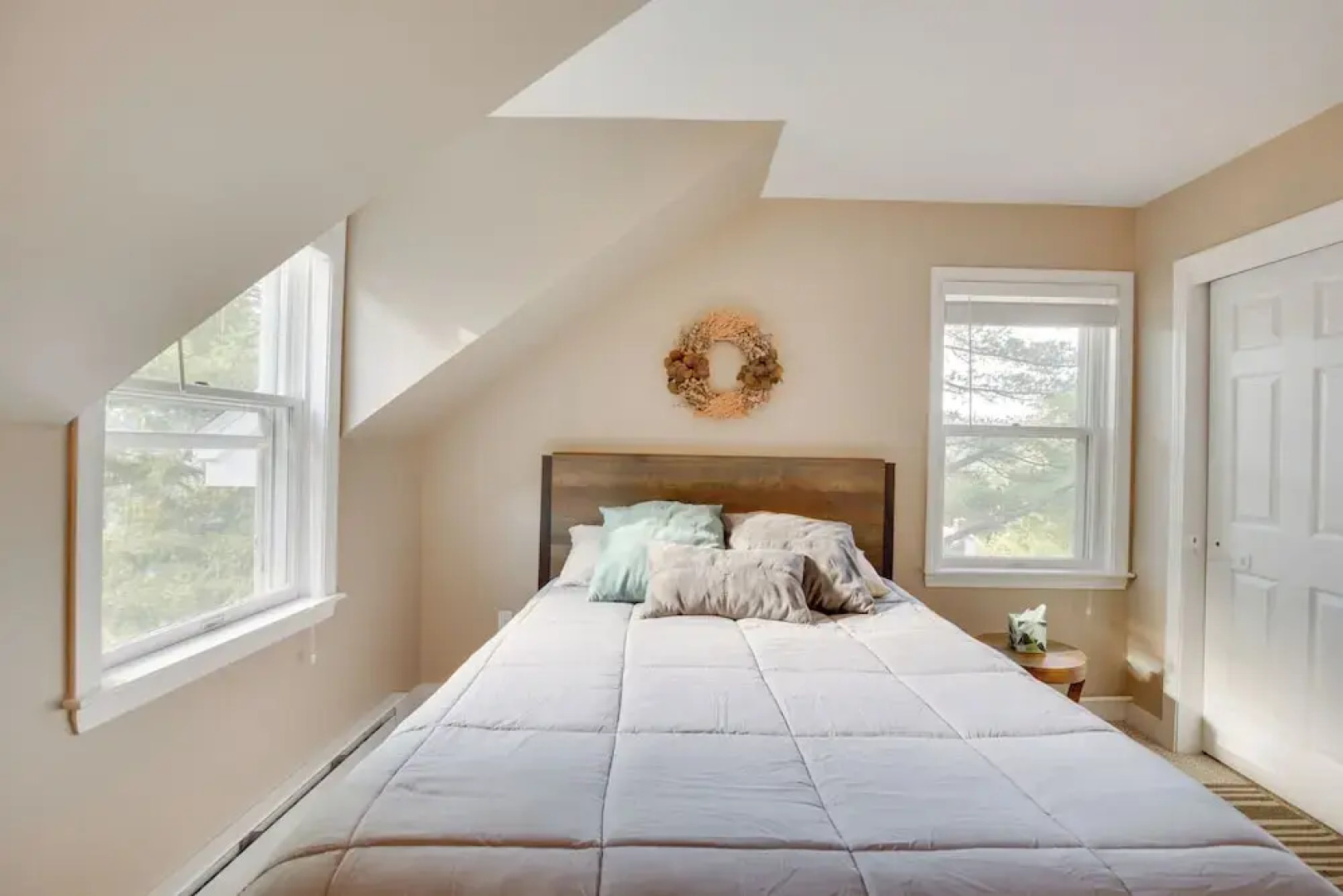 6 Mi to Sunday River: Condo Near Bethel Village!