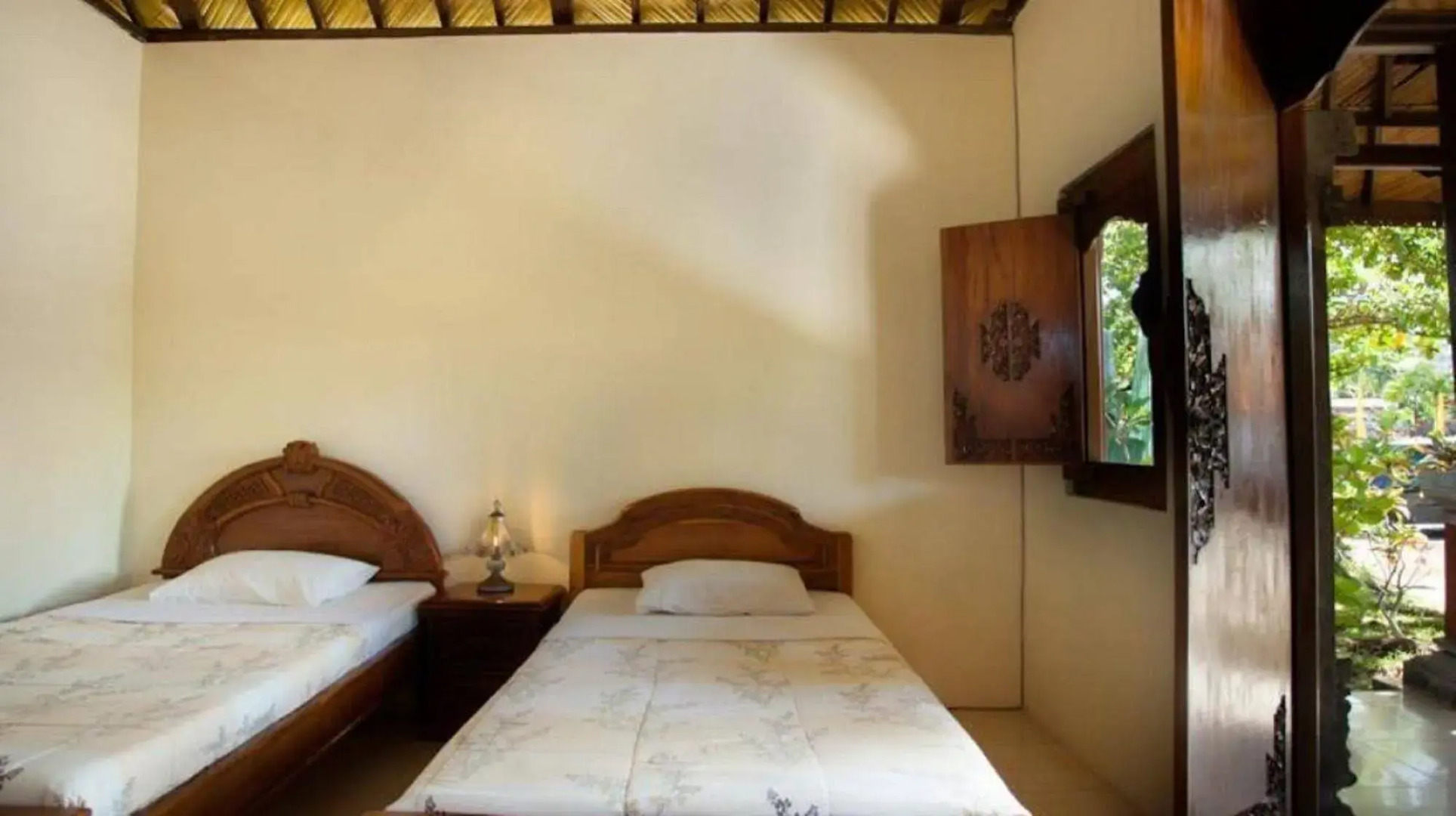 Segara Bukit Seaside Cottages