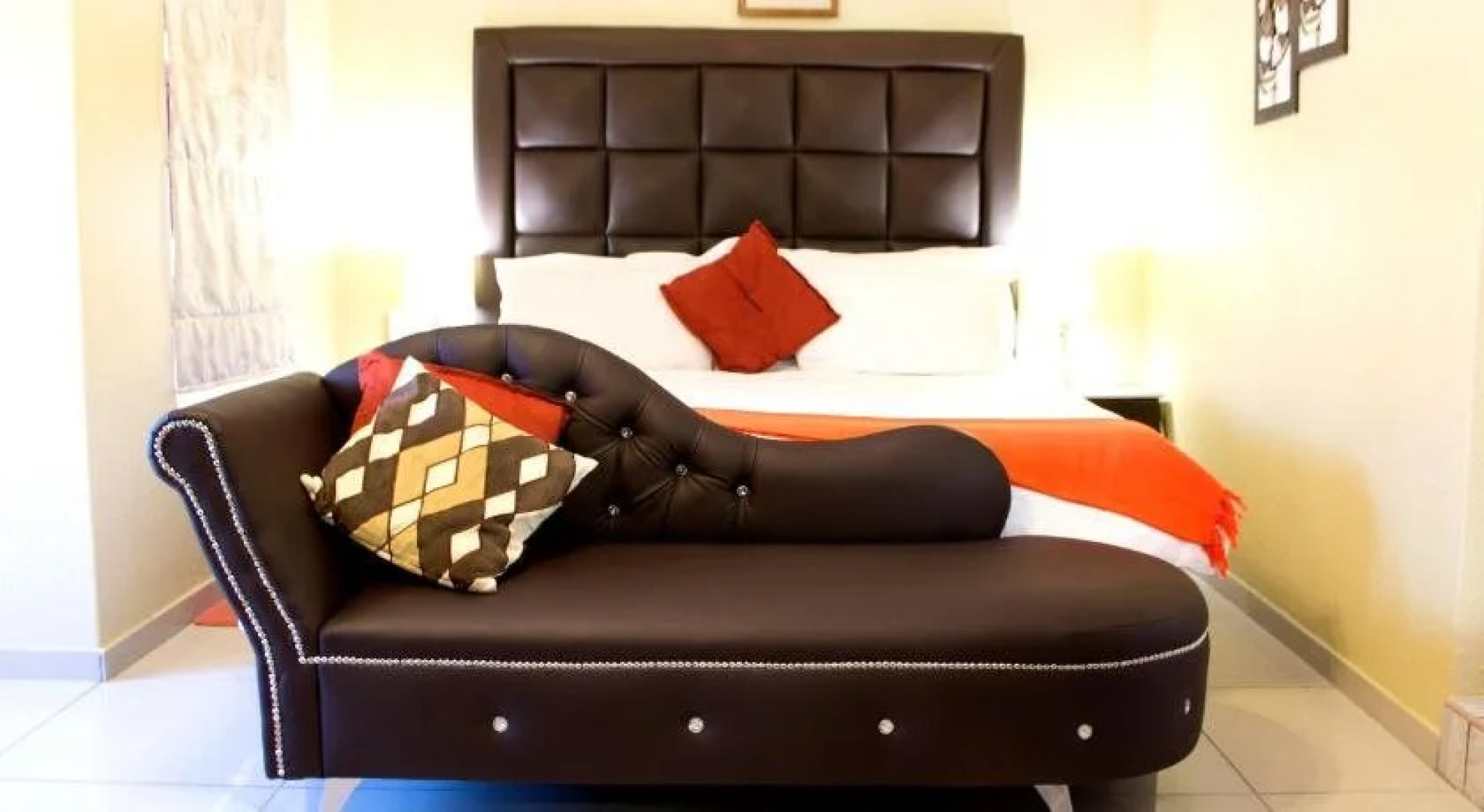 Visit Vakasha Guest Lodge 2