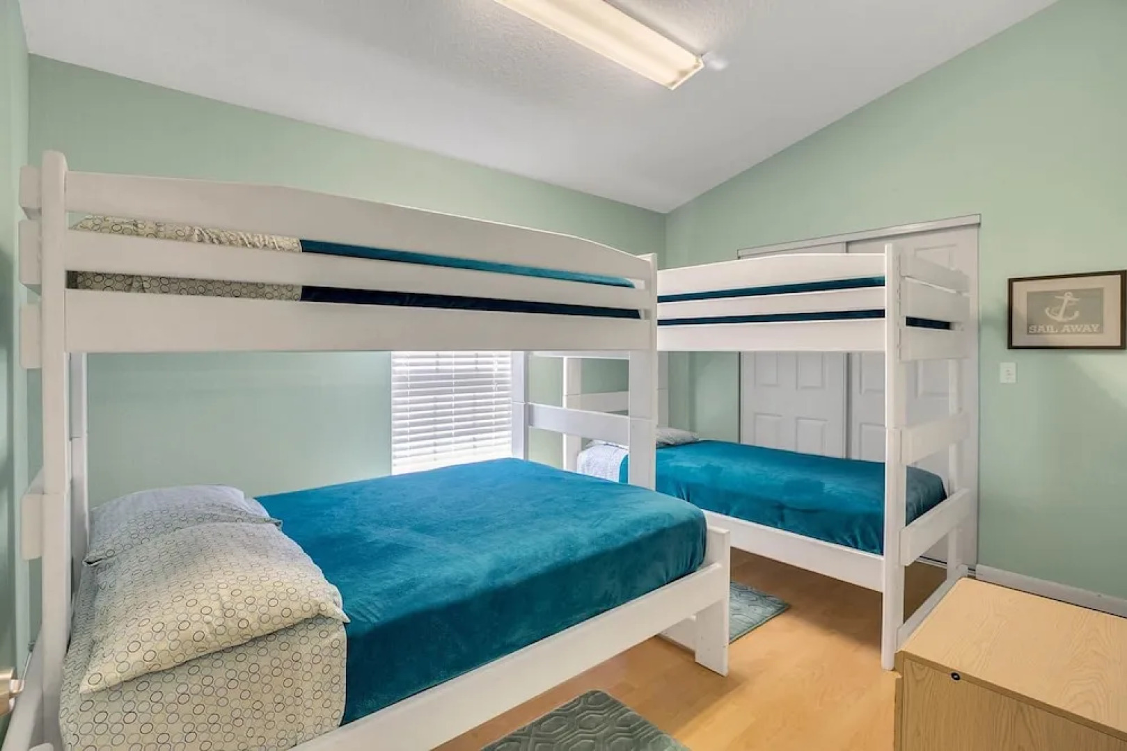 4BR Beach-Central Duplex by RedAwning