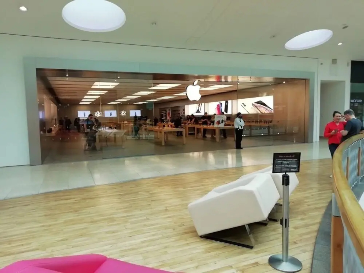 Luxury One Bedroom Apartment