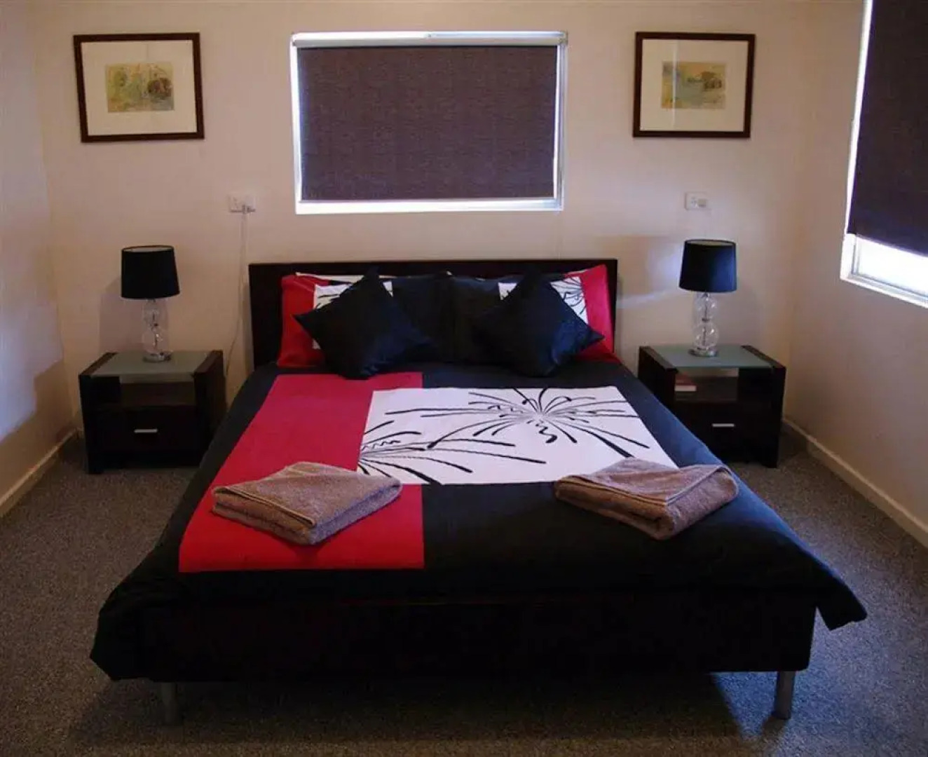 Artmecca Holiday House