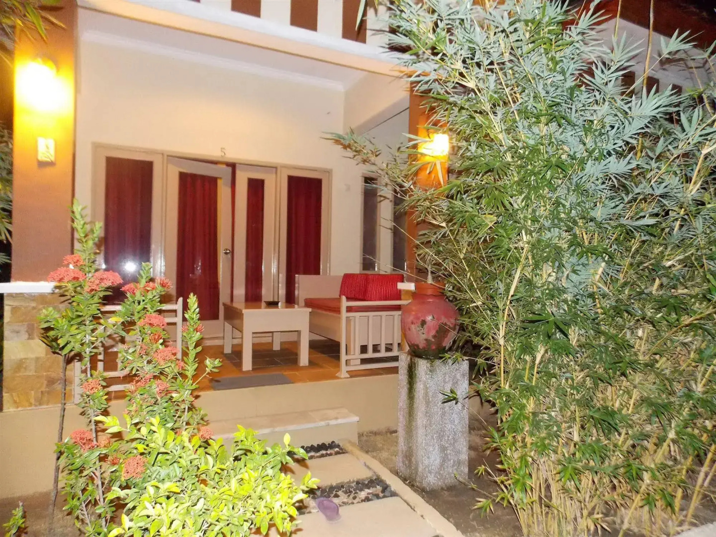 Tropical Hideaways Resort