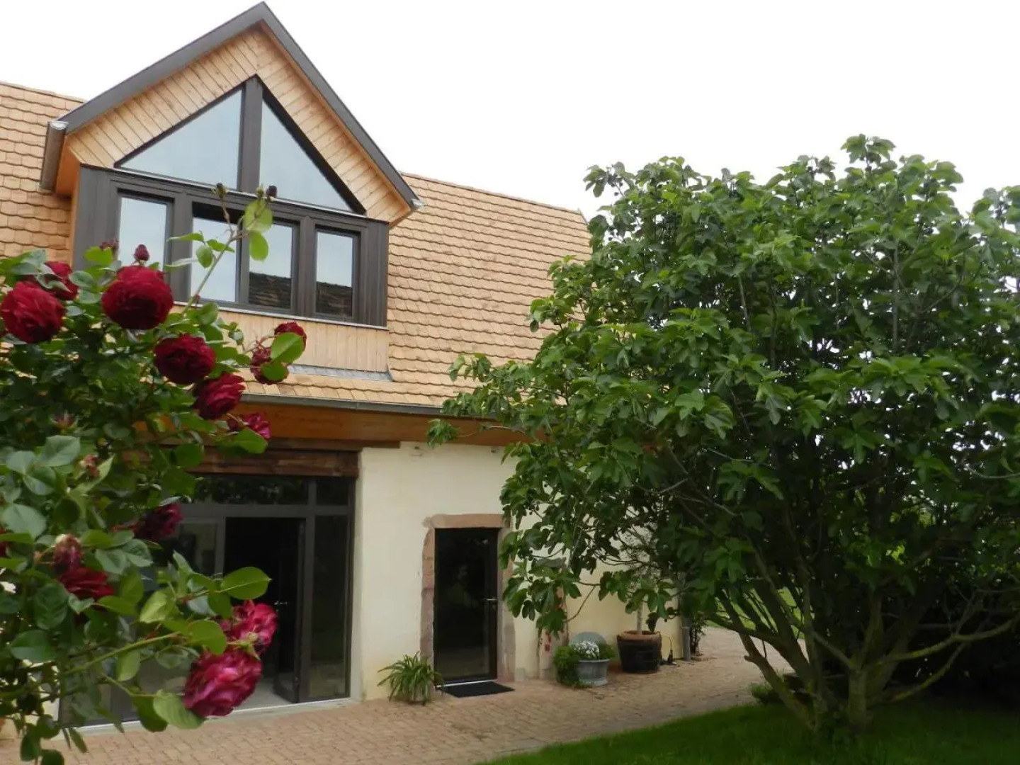 Gîte autonome, La grange a foin, piscine !