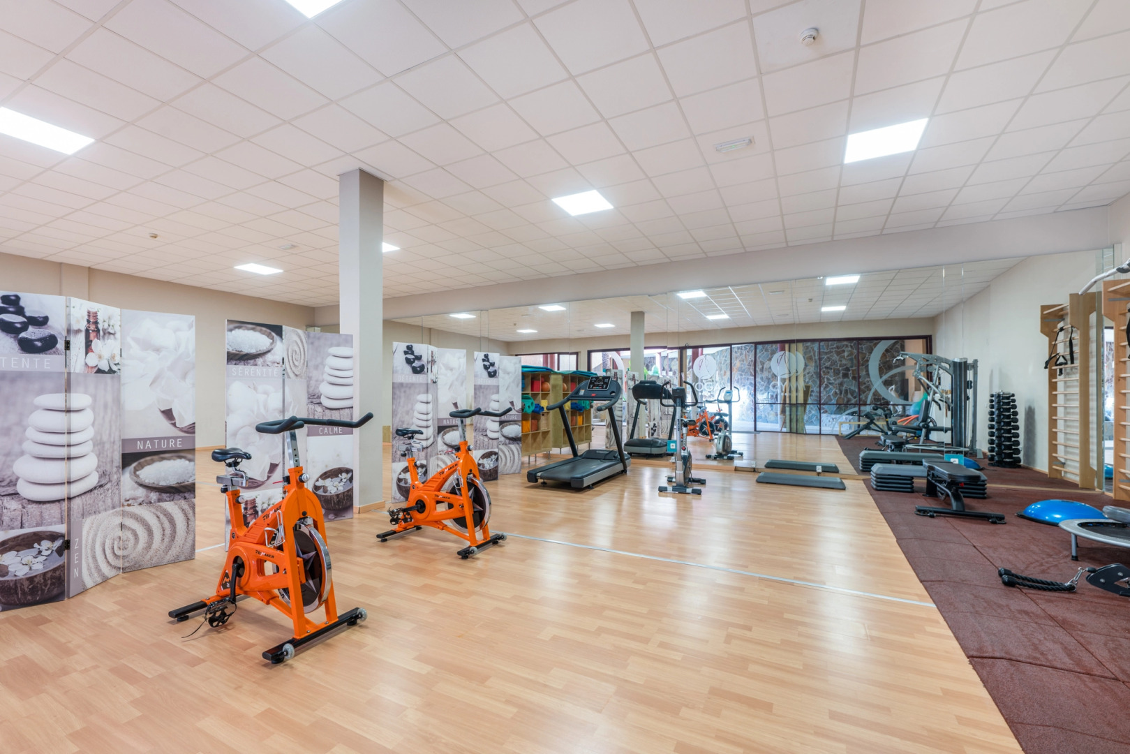 Esmeralda Maris by Livvo Hotel