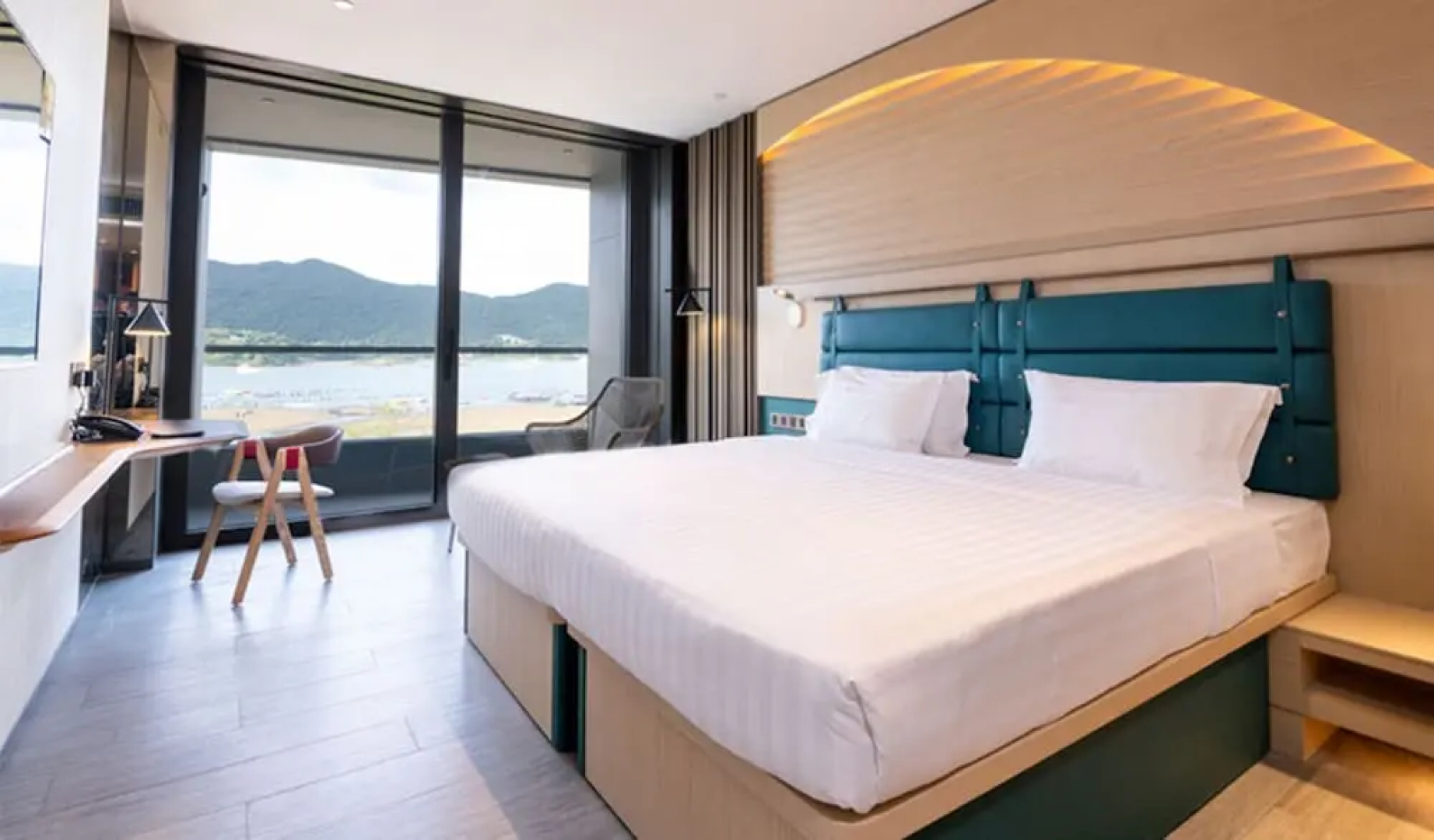 WM Hotel Hong Kong, Vignette Collection by IHG