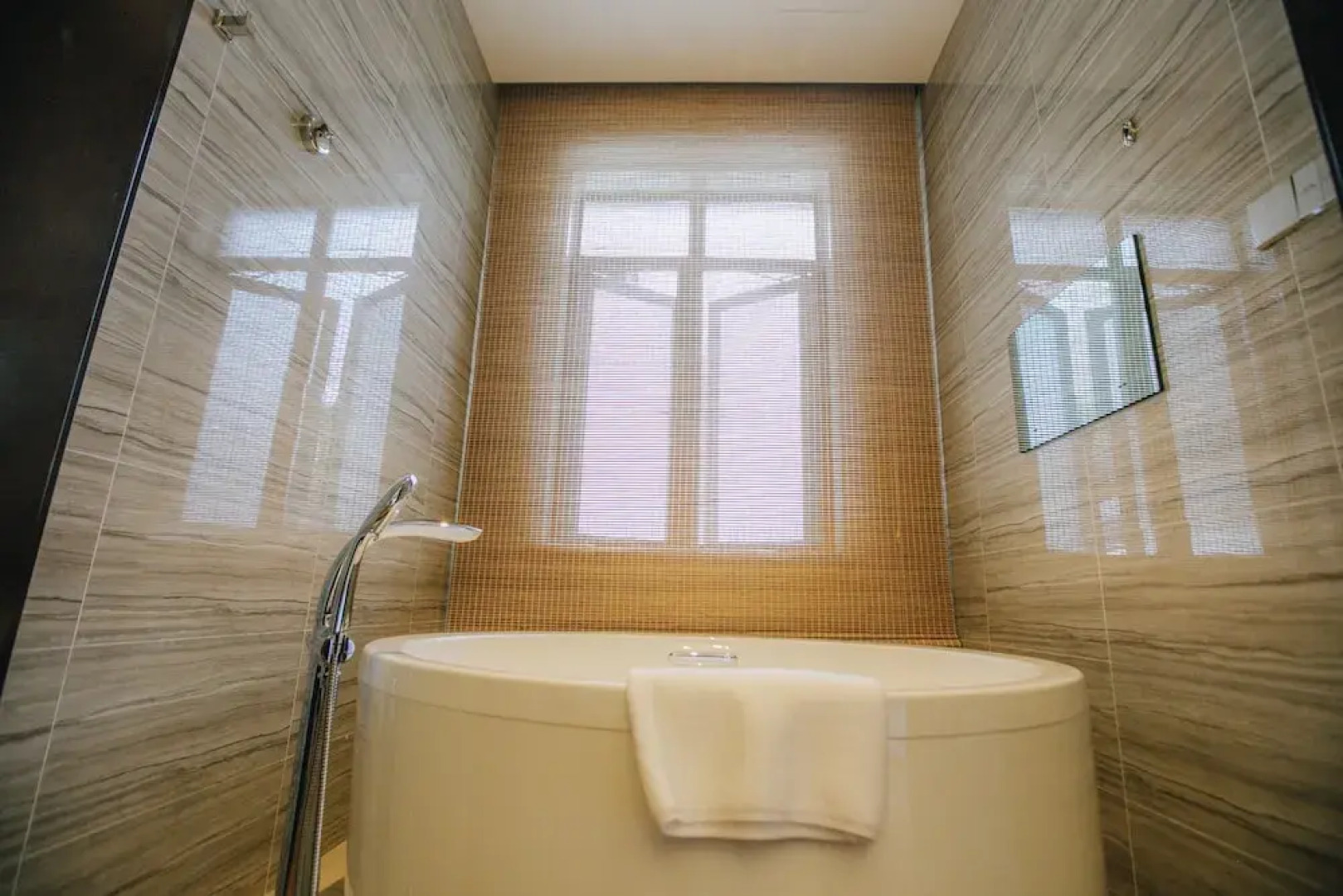 Xinhualian Lv Xin Gu Hotel