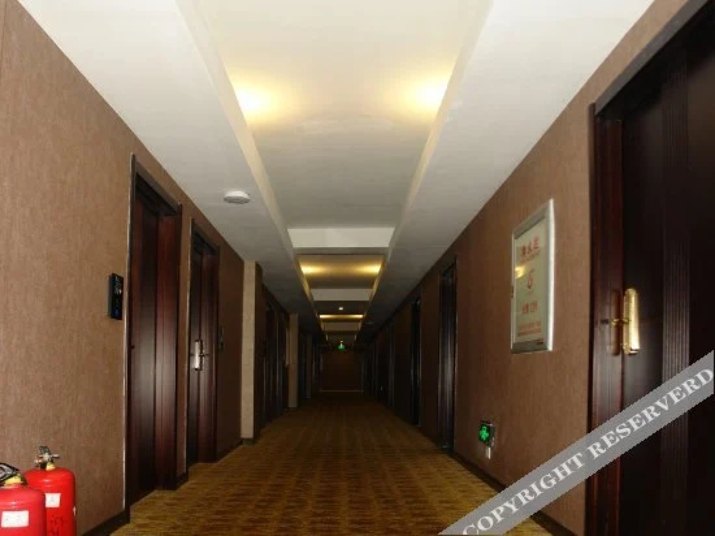 Super 8 Hotel (Liaoyuan Railway Station Xining Road)