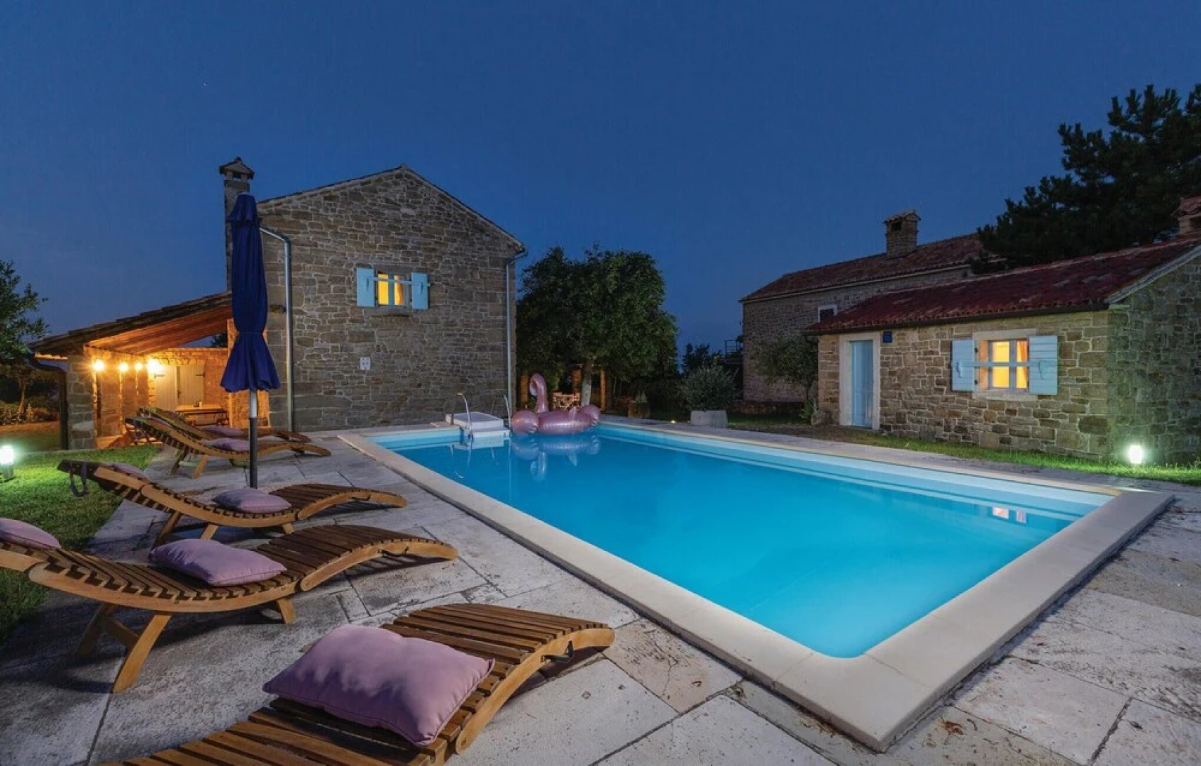 Stunning Home in Groznjan With Wifi and 3 Bedrooms