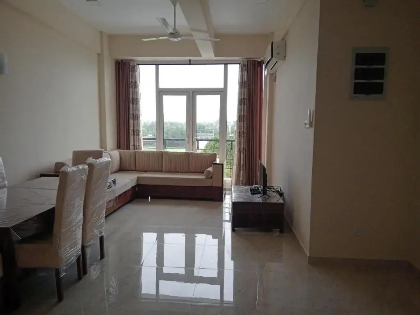 The Breeze by Suncity