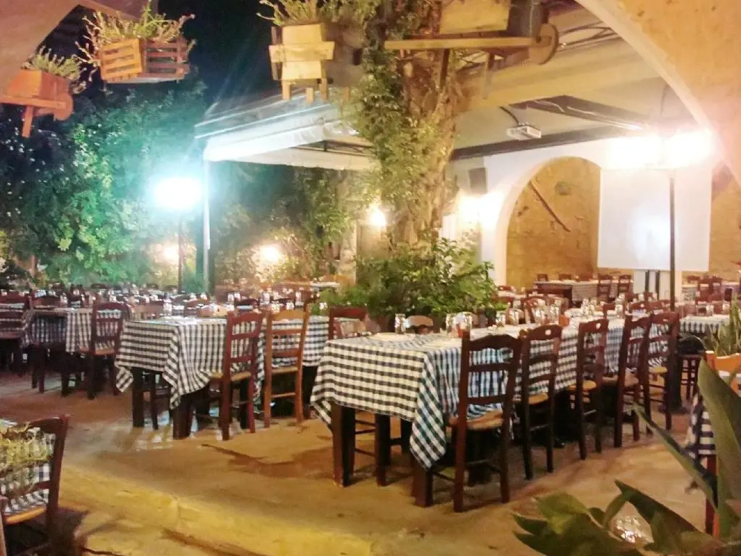 2 bedrooms appartement with sea view shared pool and enclosed garden at Larnaca 2 km away from the beach