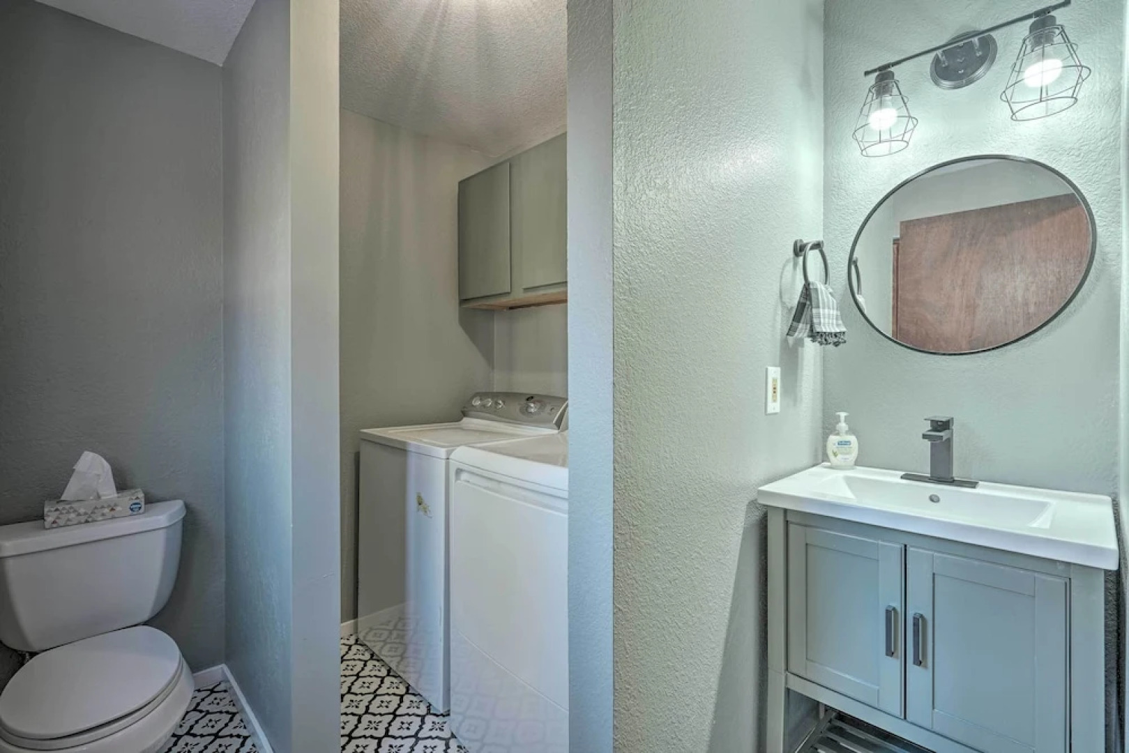 Divide Cabin in the Heart of Colorful Colorado!