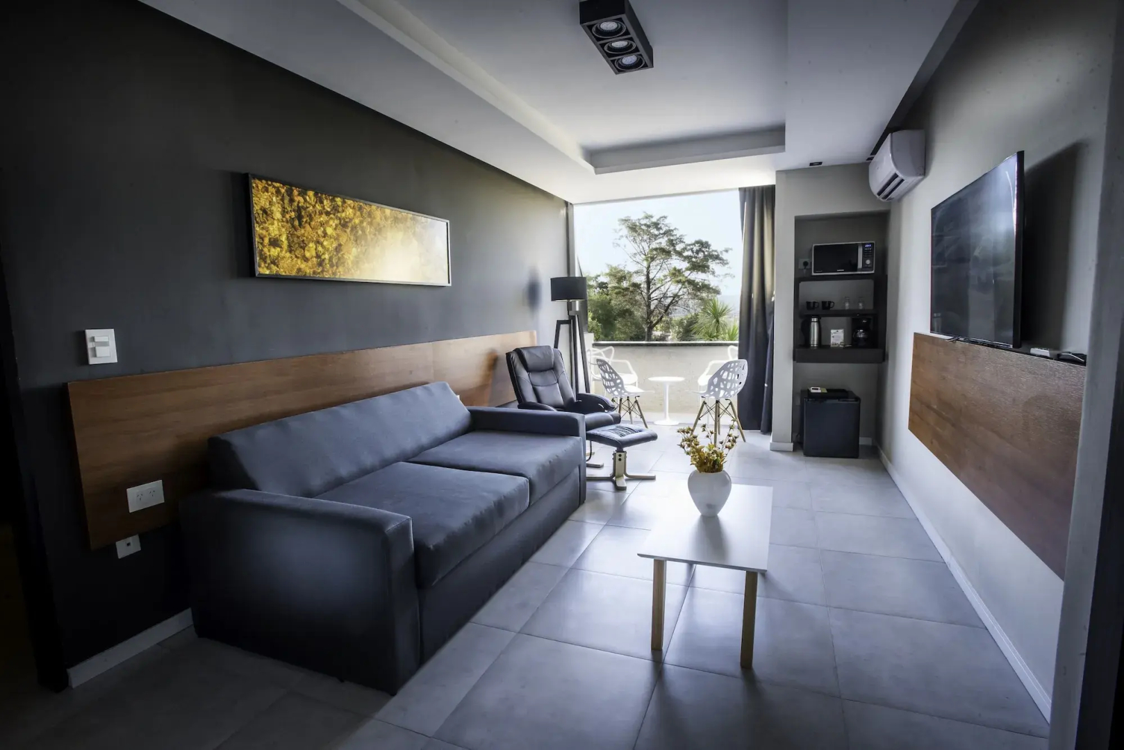 Pinares del Cerro Resort & Suites
