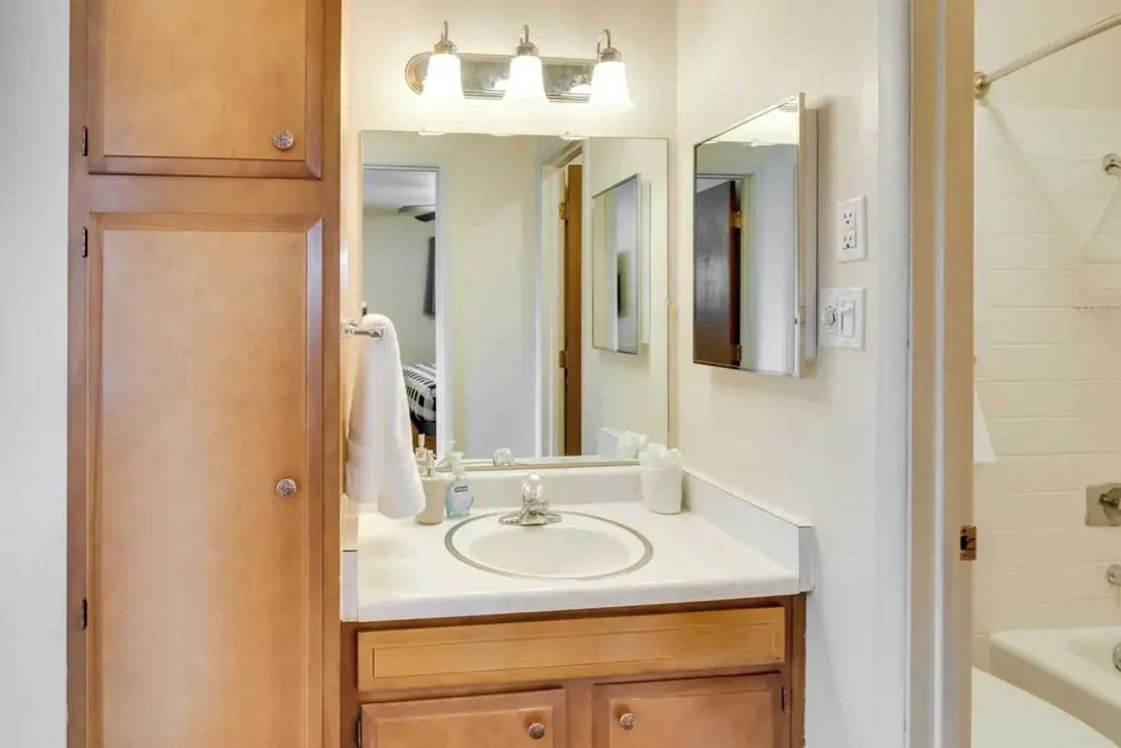 1/2 Mi to Skiing: Red River Condo w/ Free Shuttle!