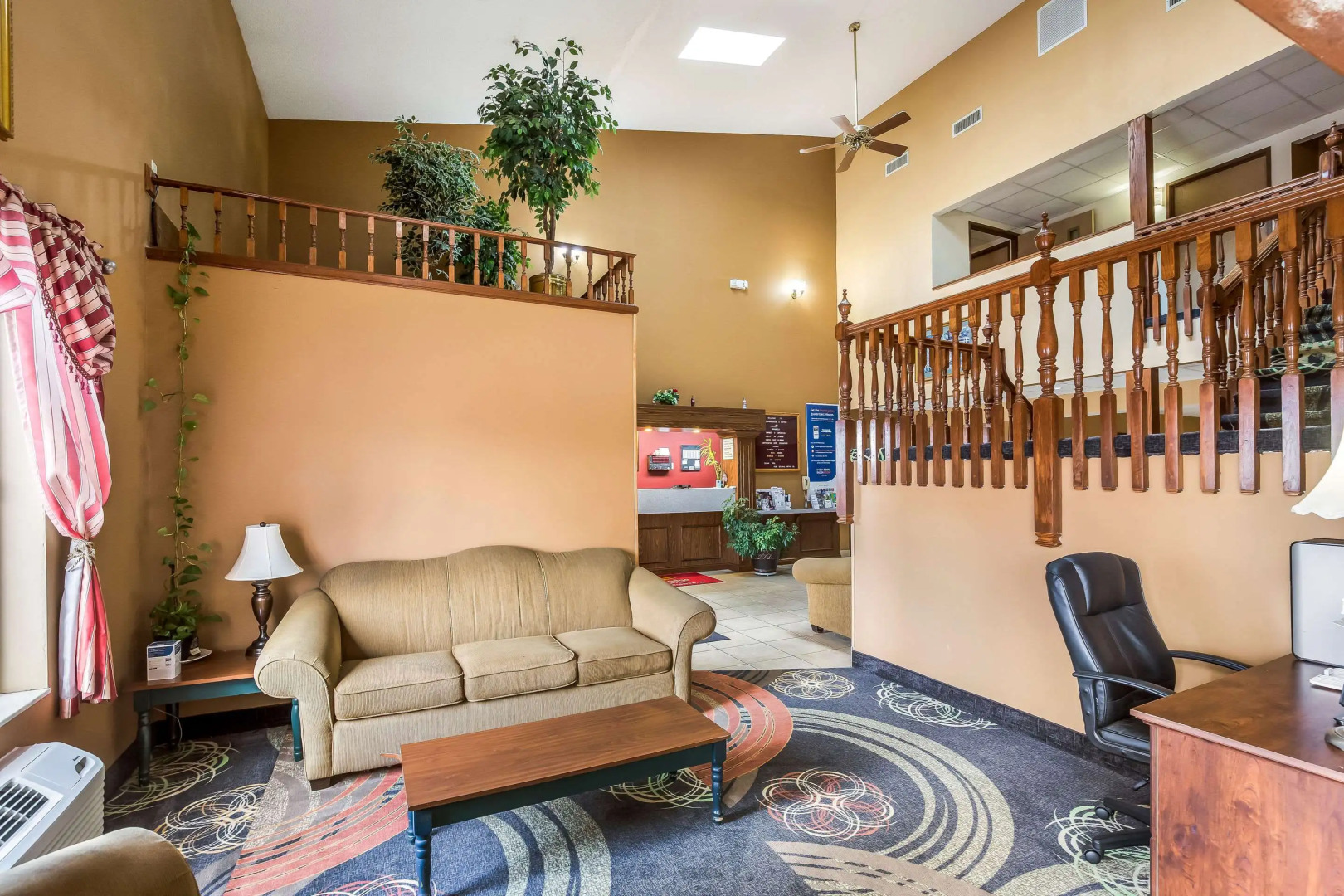 Econo Lodge Inn & Suites Fairview Heights - St. Louis