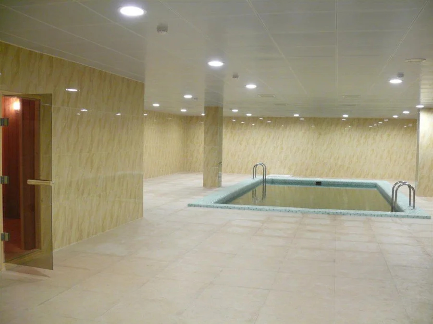 Qubek Hotel