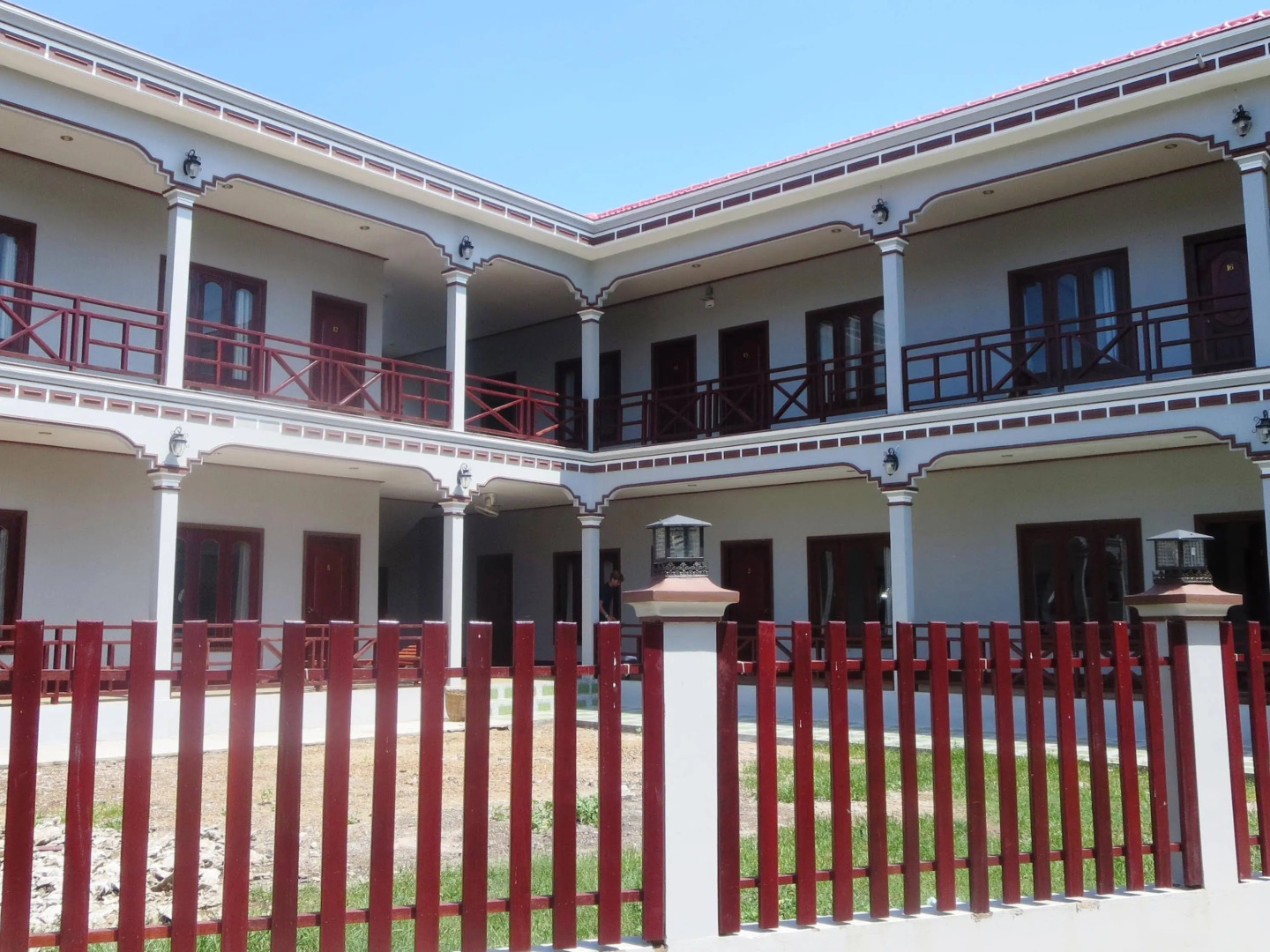 Mama Leurth Sunset Guesthouse