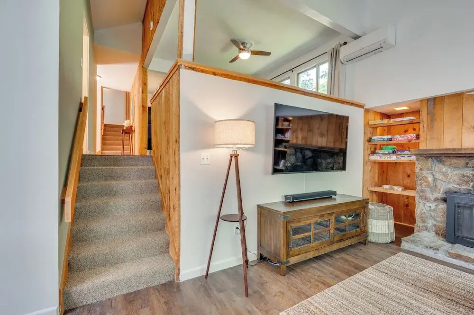 Winter Fun! Resort Condo 1/2 Mi to Campton Mtn