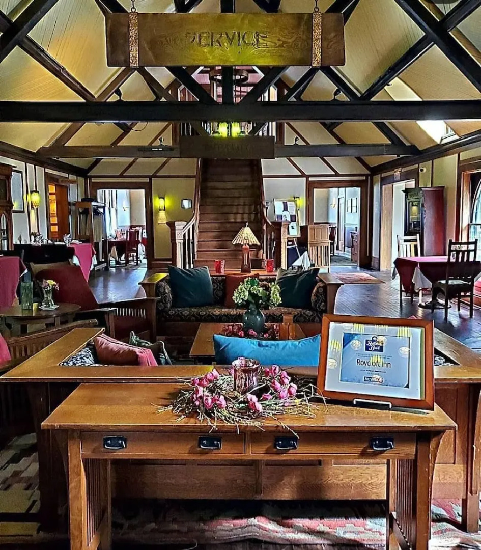 Roycroft Inn