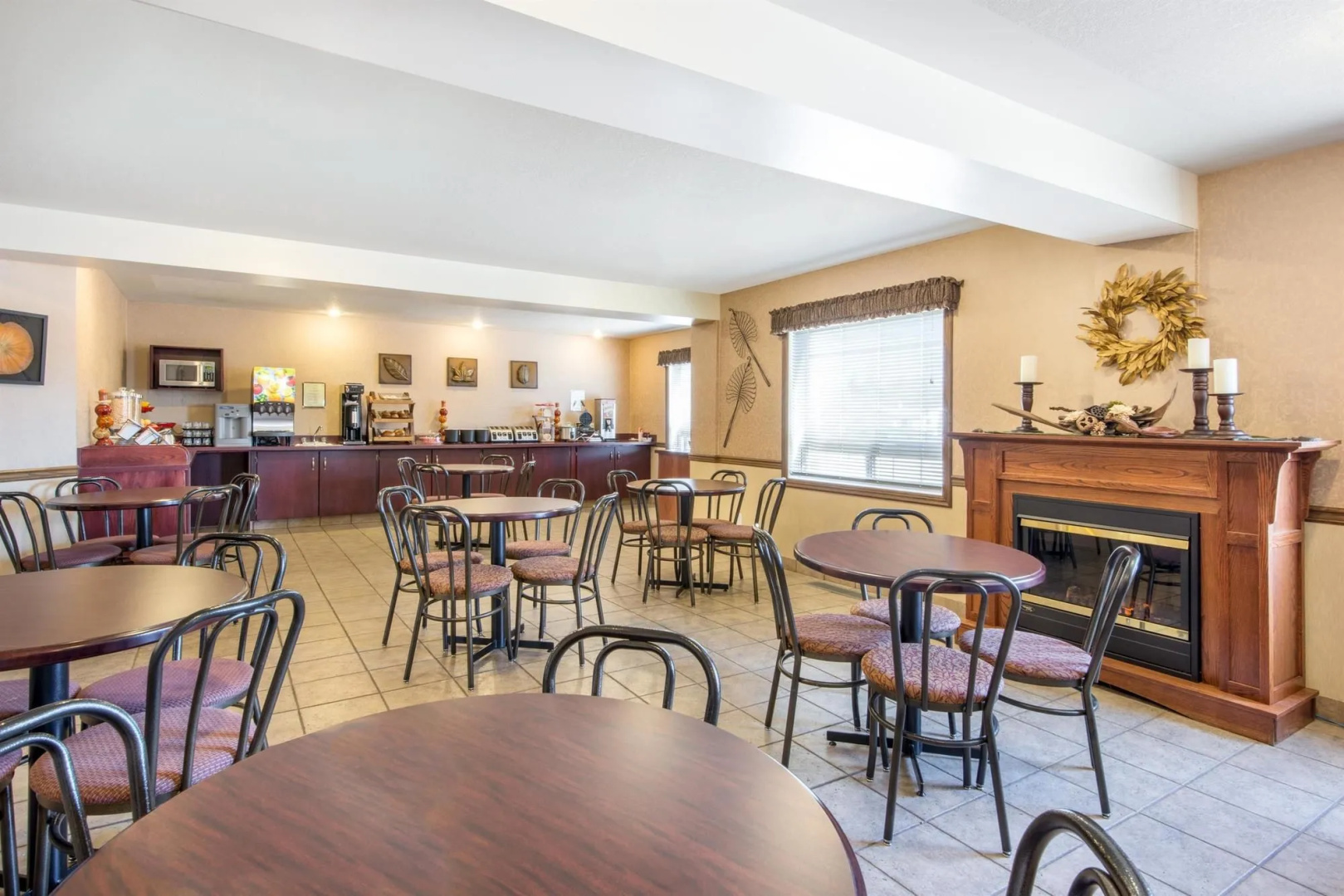Ramada by Wyndham Lloydminster
