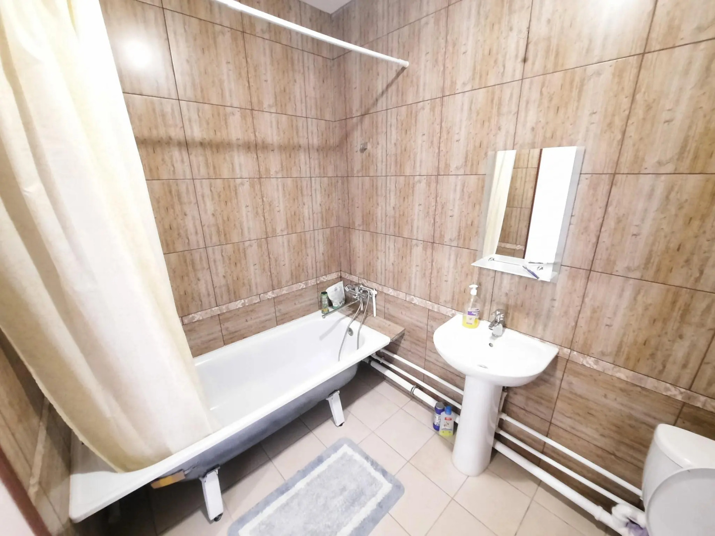 К энд К Апартментс на улице Революции 48В