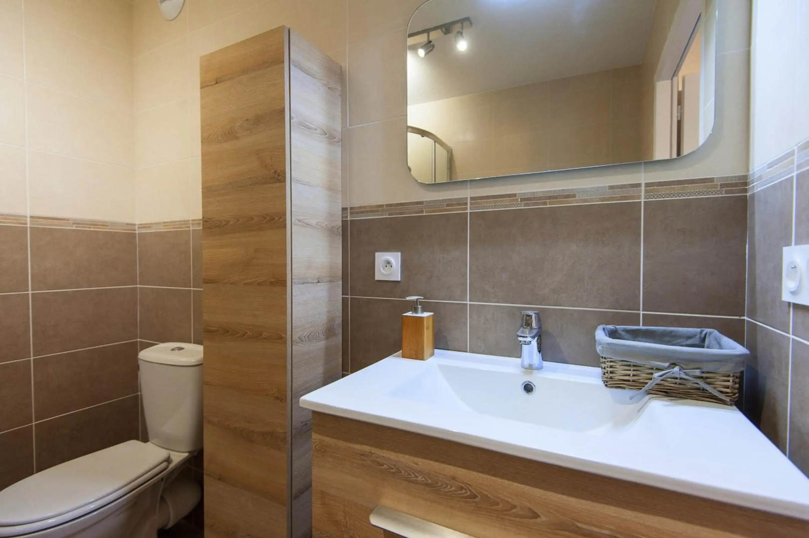 Villa Serafina Apartments