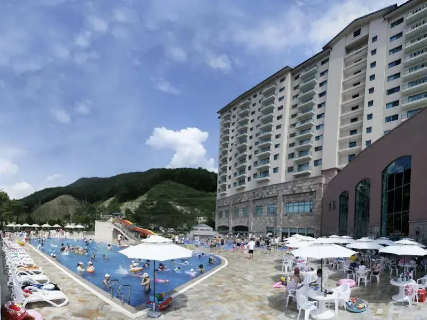 Hansol Oakvalley Resort Ski Village