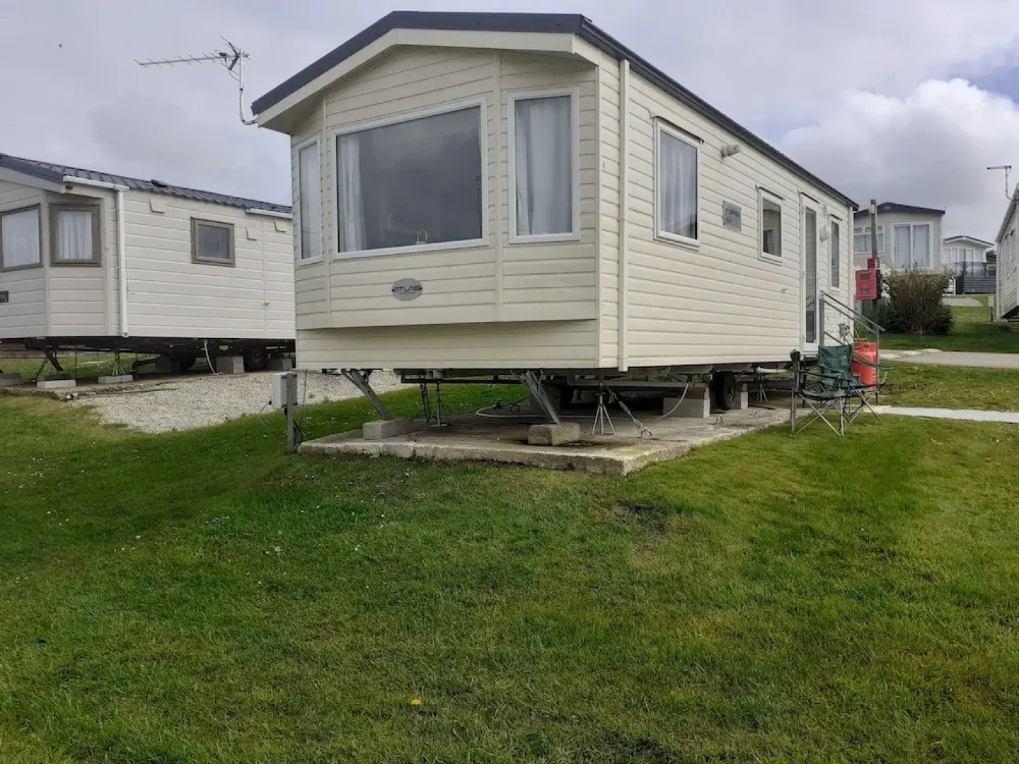 Perranporthcaravan/2bedroom/tv/gasfire