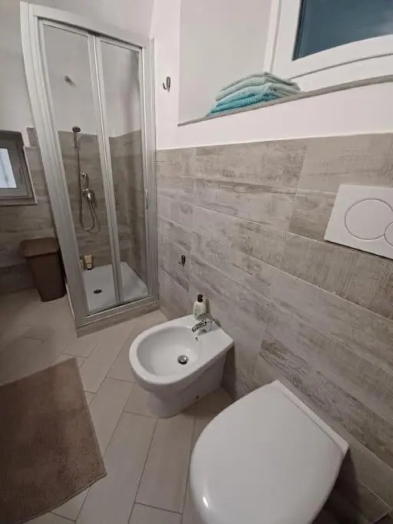 Ampio Bilocale Con Patio A 50 Metri Dal Mare!