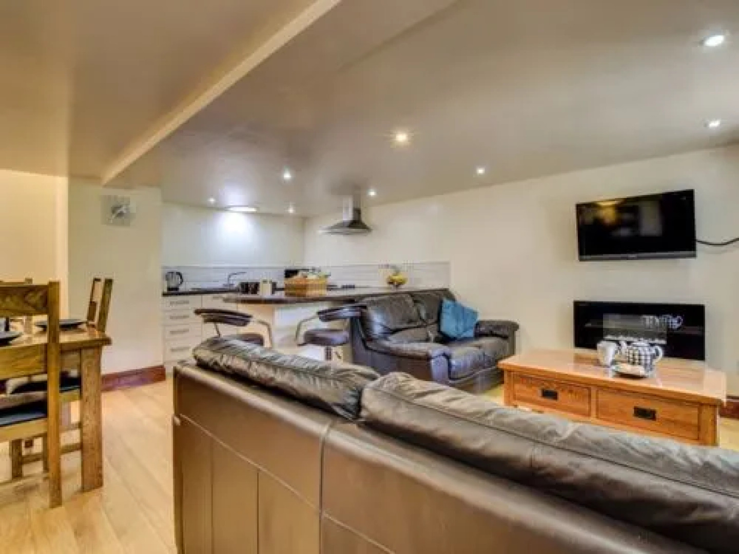 House Ty Cart Aquila