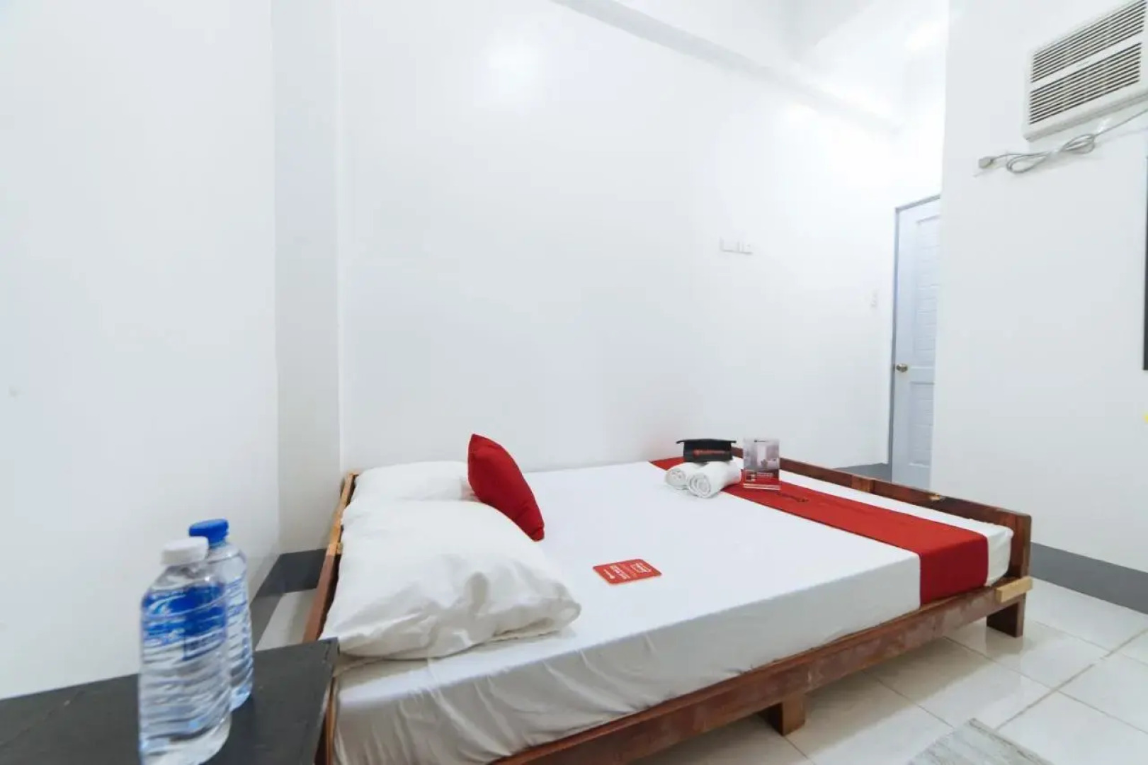 Mark & Marlie Pensionhouse by RedDoorz