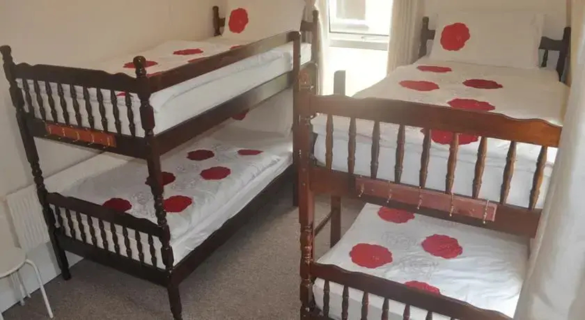 Strandhill Hostel & Surf School