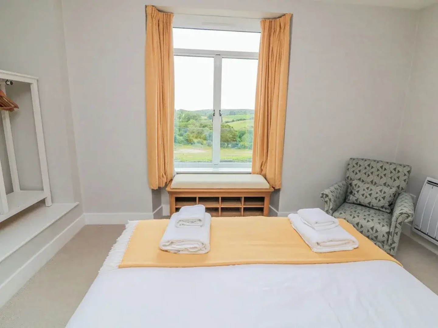 4 The Manor House Hillfield Village