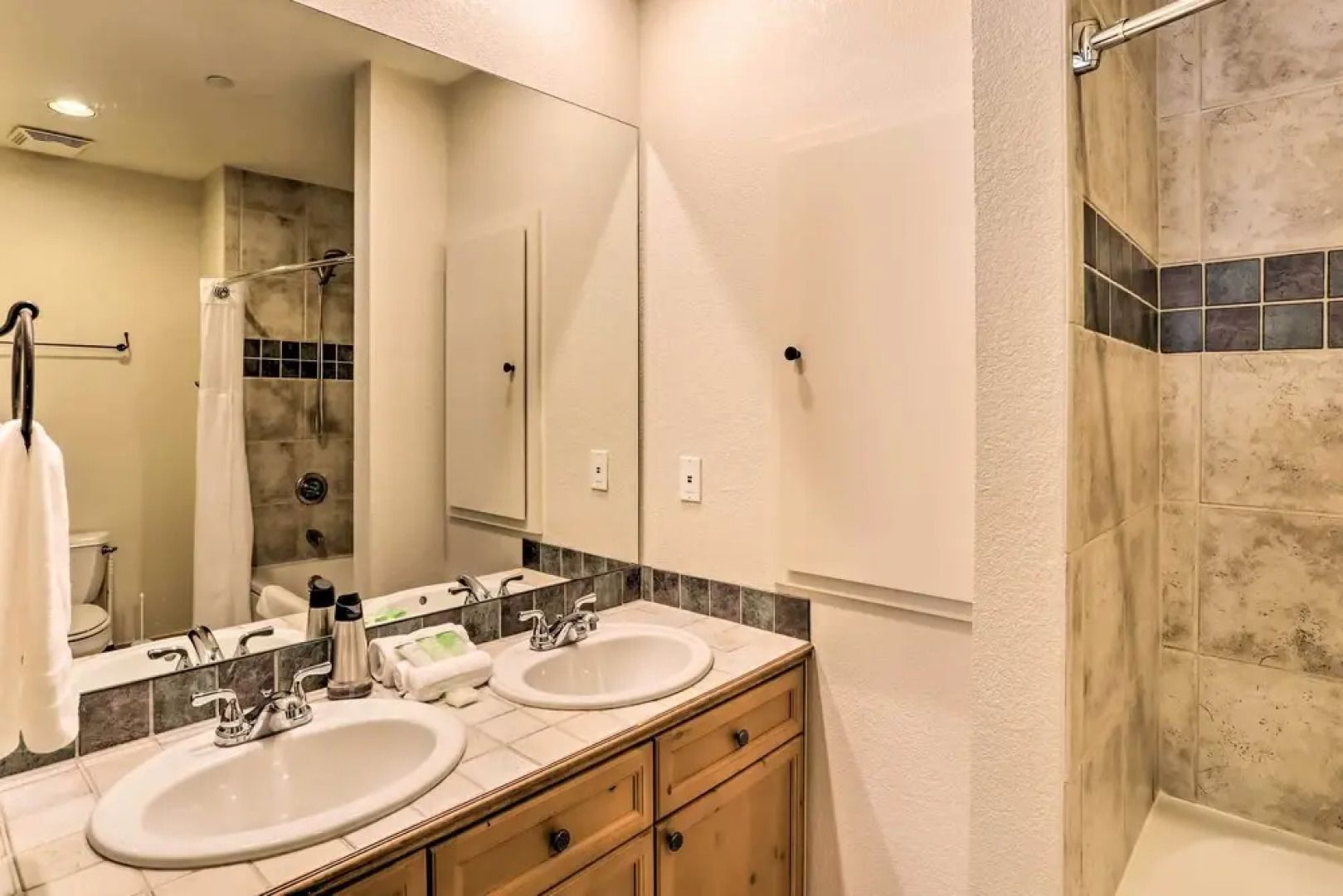 Central Avon Condo: Ski Beaver Creek Resort!