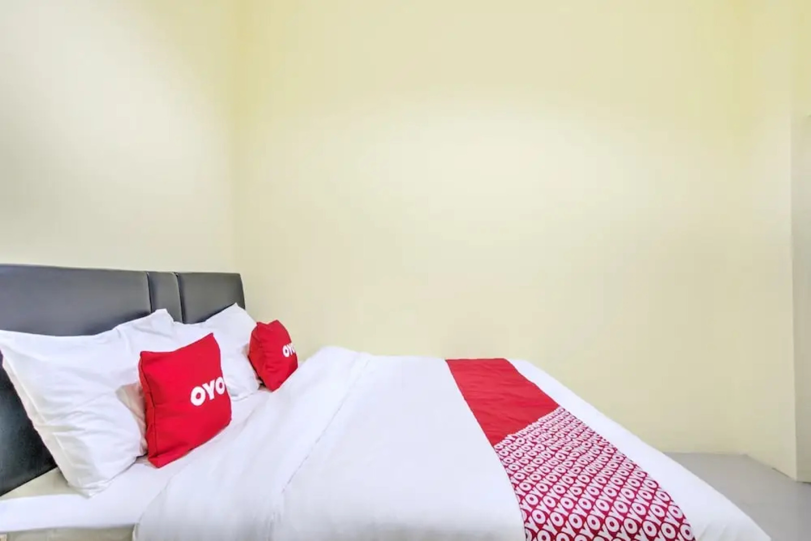 Oyo 2509 Central District Residence